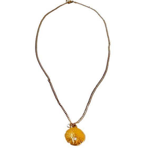 Sand Dollar Pendant and Chain Necklace Gold Tone 18" - Picture 6 of 10